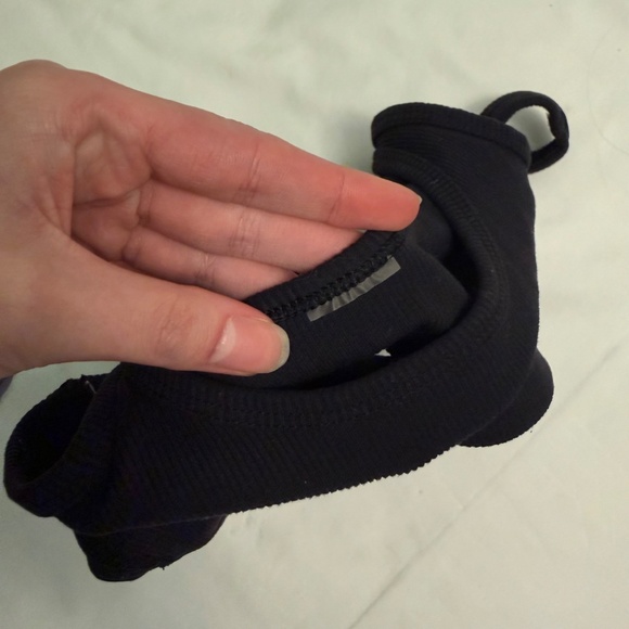 TNA ribbed black bra activewear top - Picture 7 of 7